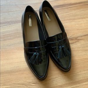 Tahari Lousia Loafers sz 10
